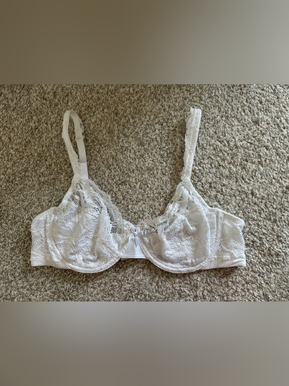 Women’s Bali White Lace Unlined Bra